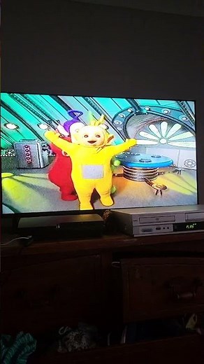 Teletubbies Big Hug Laa Laa Shouts Big Hug