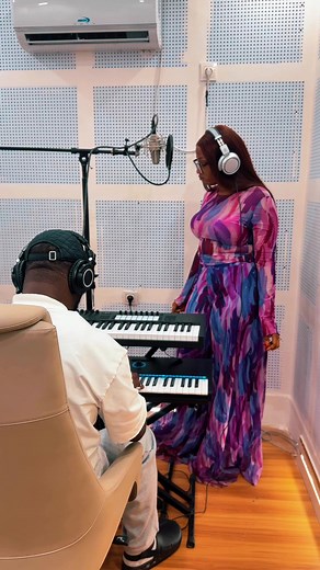 Djelikaba Bintou La Patronne Acoustique – Version Live