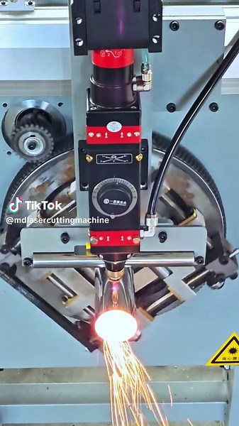 portable laser cutter, small volume for transportation, low price, if you need, don't hesitate to contact me #factory #manufacturer #supplier #sourcefactory #OEM #ODM #customization #brandlabeling #factorytour #freesample #recruitingagents #laserwelding #laserweldingmachine #laserwelder #3in1laserweldingmachine #3in1laserwelder #laser #lasercuttingmachine #lasercutting #lasercutters #machine #cutting #amazing #tiktok #tubelasercutter #tubelasercuttingmachine #pipelasercuttingmachine #tubelasercu