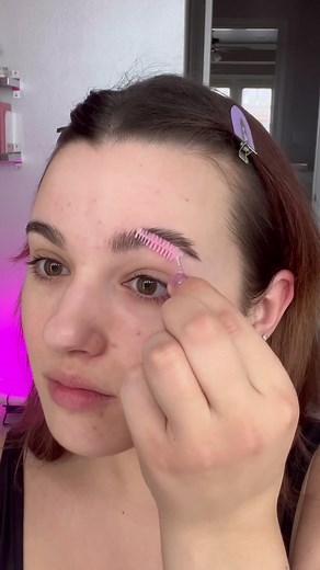 Prevent Flaky and Greasy Base Makeup with This Brow Gel Hack