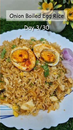 Day3/30 Simple Onion Boiled Egg Rice | Bachelor & Beginners Special 😋 #leftoverricerecipe #eggrice