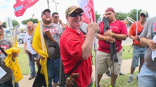 Texas Pro-Gun Crusaders Take Extreme Open Carry Approach