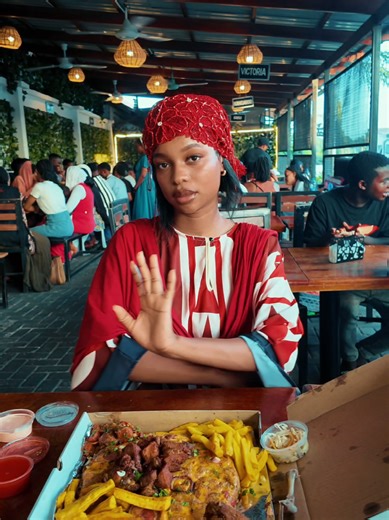 KIDETI COUPLE na BACHELA: Vifurushi vya Upendo