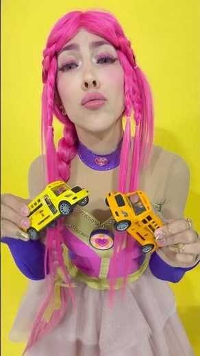 🚌 The Wheels on the Bus 🚍 Luli Pampin #dance