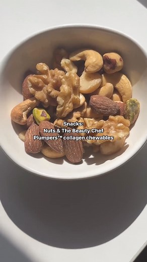 How does our Founder and CEO, Carla Oates, eat her way to plump, bouncy skin? We’re so glad you asked. Here’s an example of her collagen-rich day on a plate...🍽 Remember, every body and every day is different! https://thebeautychef.com/blogs/articles/collagen-rich-foods | The Beauty Chef