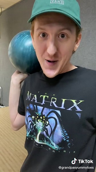 Unbelievable Bowling Stunt: Toe Stuck in Bowling Ball!
