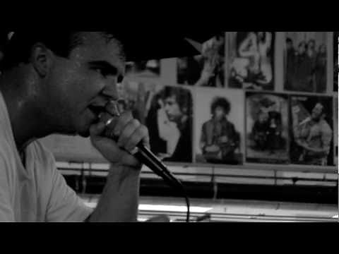 Future Islands - In The Fall (Live at Amoeba)