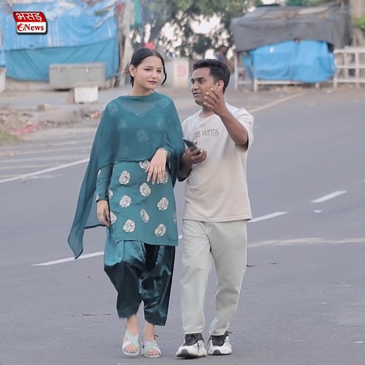 1.2M views · 10K reactions | iPhone Snatching Prank | ladki ka phone Cheena #prankvideos #prankreels #viralreelsシ #reelsfb #iphonesnatchingprank | Bhasad News | Facebook