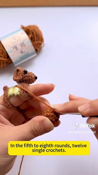 Crochet a cute pendant #crochet #crocheting #crochettutorial #crochetpattern #crochetproject #diyproject #handmade