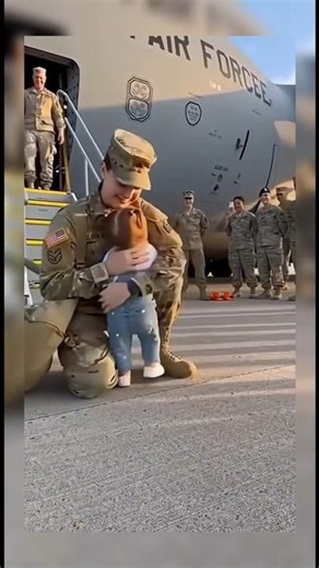 Emotional Army Mom Homecoming ❤️ | Child’s Reaction Will Make You Cry #atmymom #usarmy #military