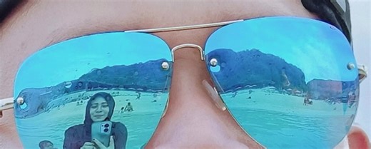 The Unique Style of Glasses: A Fashion Statement