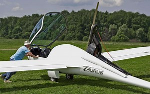Taurus Electro G2, un étonnant motoplaneur électrique