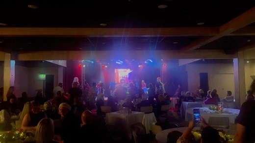 Jinx Band Adelaide CHRISTMAS PARTY Clovercrest Hotel SATURDAY NIGHT 🎅 | ADELAIDE LIVE BANDS