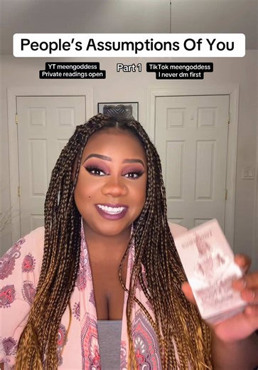 Understanding Collective Tarot Readings with Meengoddess