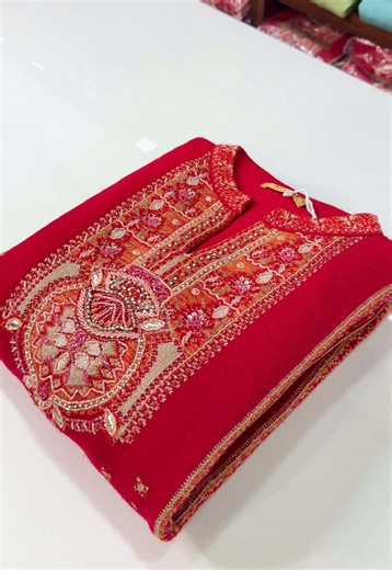 Stylish Pure Woolen Set for Fashion Lovers