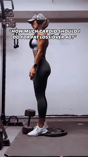 THIS👇 Cardio is NOT the best plan to burn calories or shed fat. Here’s why!⬇️ ➡️Your Body Adapts to Cardio: Over time, metabolism adjusts to cardio. The more you do, the fewer calories you burn for the same workout. Your body becomes efficient (great for survival, not so great for fat loss). ➡️ Risk of Muscle Loss: Intense cardio can be catabolic, breaking down muscle tissue. Less muscle = a slower metabolism, which makes fat loss harder to sustain. ➡️ Increased Hunger: Certain types of cardio 