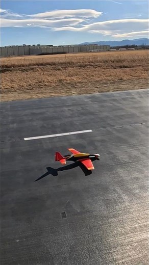 E-Flite V900: Valet parking #bullybreedrc #rcplane #aviation