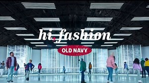 Old Navy TV Spot, 'Llega patinando a las fiestas'