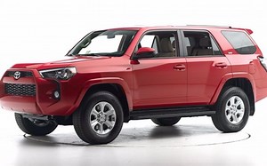 应B站友人-丢你冇-上传 丰田 4Runner 全面测试 IIHS NHTSA 联合测试