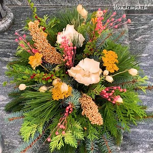 How to make a beautiful inexpensive grave spray? 💐🌼🍁 | Handimania