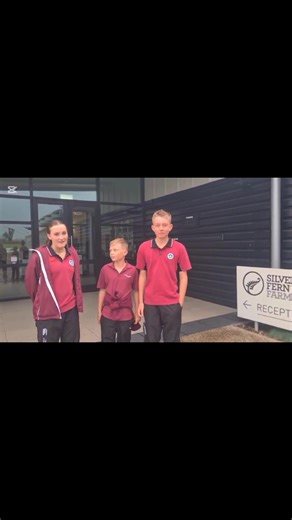 Waikato-Bay of Plenty, meet your 2025 FMG Region-off Team! The AgriKids, Junior and Young Farmer finalists have been busy doing good around their community. Check out what the team has been up to and how they’ve been getting stuck in around the farm. Have you casted your vote yet? Get around Waikato-Bay of Plenty and by voting online at the below link. Good luck – may the best region win! | FMG