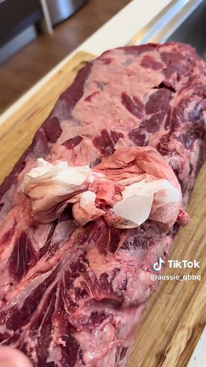 Why use a binder on wet meat? Do you par your meat dry, trim, then add a binder before seasoning? #binder #seasoning #meat #brisket