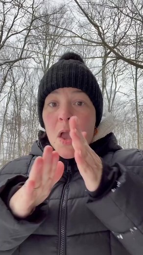 📢 Calling all educators! 🍎✨ Ready to bring a touch of magic to your teaching toolkit? 🪄 In today's ASL tutorial, we're diving into signs that can transform your classroom experience. 🤟💡 Imagine creating a space where communication flows effortlessly, where your students, whether Hearing, Deaf, Hard of Hearing, or Nonspeaking, feel connected and engaged. 🌐💬 Today, we're learning the signs for 'Quiet,' 'Pay attention,' and 'Listen' in American Sign Language. Using ASL in your classroom isn'