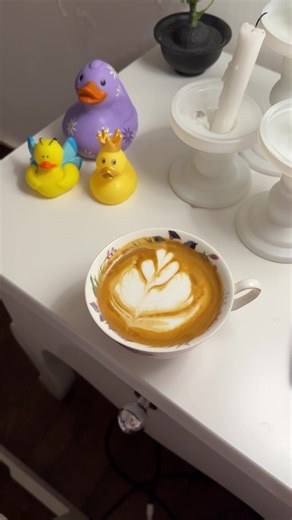 ‏ايه اعشقك ان كان ماعندك خبر #H #fyp #foryou #قهوة