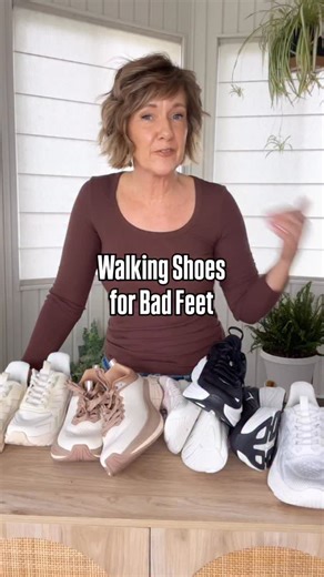 I tried five different tennis shoes so you don’t have to 👟 Comfort is non-negotiable for me, and these were all worn for real life — walking, errands, and long days on my feet. Here’s my honest take on each pair: • Some were super cushy but felt heavy • Some looked great but weren’t supportive enough • Some surprised me with all-day comfort • And one pair clearly stood out for everyday wear If your feet hurt, this comparison is for you — especially if you’re over 40/50 and need comfort without 
