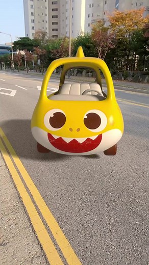 Oh, look at this! It's the REAL Baby Shark Car!🦈🚖 #Babyshark #Brooklyn #DooDooDoo #Pinkfong #3D #animation #FYP #foryou #trend #tiktok