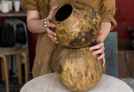 Famous Coil Pottery Artists – 18 Different Ways of Coiling