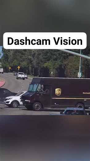 #idiotsincar #roadsideassistance #drivingtips #roadtrip #dashcamera #dashcam #dashcamusa #roadsafety #fypシ | Dashcam Visions