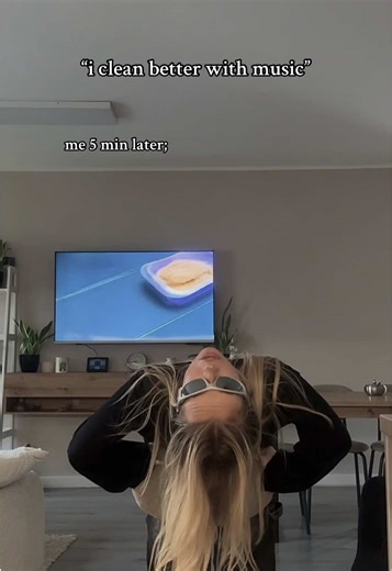 Cleaning with Music: A K-Pop Experience