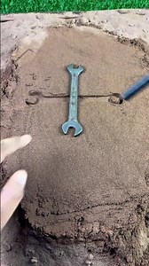 Melting and Casting Metal Into a Custom Wrench!