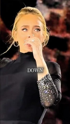 Adele got emotional on stage 🥹🥹