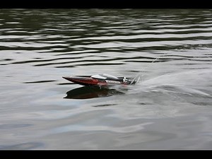 RC Rennboot FT010 auf der Donau