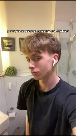 Discovering Colouring and Contrast Techniques