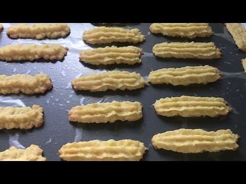 MAKING CHEESE STRAWS FROM SCRATCH || IN THE KITCHEN WITH LYNN