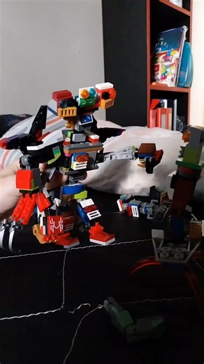 la lego mech astro combinacion v2 vs la lego mech astro spider parte 1