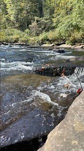 📍High Falls, North Carolina | Early autumn nature hike #waterfall #travelambience