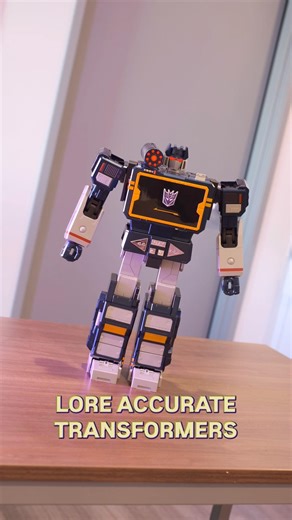 Lore accurate Soundwave @R‪@RobosenOfficial‬transformers