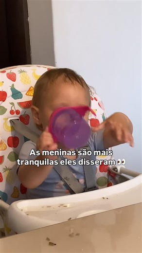 Samara B Brum on Instagram: "E num piscar de olhos a moça estava ensopada, com água por tudo 😂🤣😂 #maternidade #vidademãe"