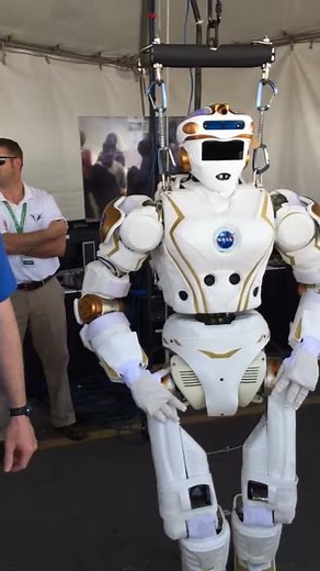 DARPA Robotics Challenge DRC Finals 2015 : NASA'S Robonaut valkyrie