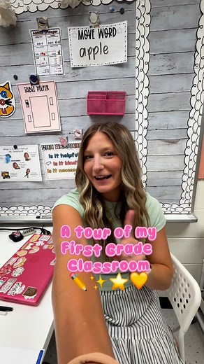 Lauren Anderson on Instagram: "First ✨Grade ✨Classroom✨ Tour 💛The classroom tour I forgot to post awhile back!!!!! This was before we started school so there is a lot that is empty! I’ve changed things throughout the years but these are the things that pretty much stay the same year after year!!! ⭐️🫶🏼✨💛 #teacher #teachers #firstgradeteacher #teachersofinstagram #teacherthings #firstgrade #teacherideas #classroom #classroomdecor #classroomideas #classroominspiration #classroominspo #teachergr