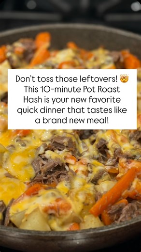 Don’t toss those leftovers! 🤯 This 10-minute Pot Roast Hash is your new favorite quick dinner that tastes like a brand new meal! We all love a Sunday pot roast, but sometimes the leftovers can sit around, right? NOT ANYMORE! This Leftover Pot Roast Skillet Hash is our absolute favorite way to transform those delicious Sunday remnants into an unbelievably quick and satisfying weeknight dinner. We’re talking less than 10 minutes from fridge to table! Crispy potatoes, tender roast and carrots, mel
