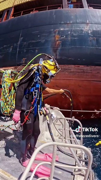 @aus_com_diver @on_deco88 @michaelrussell1970 @sampavlich @mitchbestt #offshore #follow #water #FYP #TikTokLIVE #viral #divelife #satdiver #commercialdiver #following #scubadiving