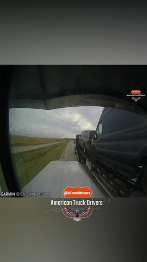 Dangerous Move! Car Hauler Cuts Off Driver on the Highway - What Would You Do? #18wheeler #trucking #road #trucks #brake #truckerlife #truckvideos #videoviral #unbelievable #Drivers #americantruckdrivers #trucker #truckdriverslife #moments #peterbilt #reels #Wow #TruckDriver #dashcam #truckstuff #oldtrucks #wtfmoment #vehicles #tractortrailer #tractor #viralvideos #cdl #dumptruck #drivers #semitrucks | American Truck Drivers