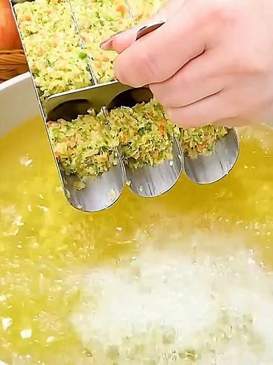 Convenient 3-in-1 Meatball Maker for Your Kitchen