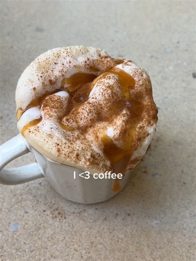 We all love a delicious and indulgent barista coffee, but we don’t love spending over $6 per day on it! 💰💰💰 Robert Timms coffee bags are filled with freshly ground coffee beans so you can enjoy the perfect barista style coffee at home for only 54c a cup. That’s a win-win!