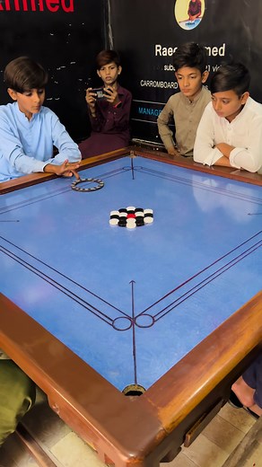 Mastering Carrom Techniques for Beginners
